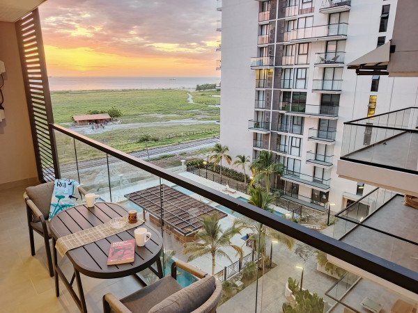 Apartasuite Serena - Vista al mar y piscina