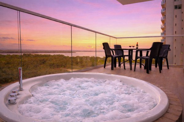 Balcón +Jacuzzi | 2 hab - Exclusivo | Piscina TOP